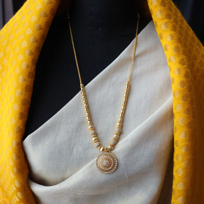 Heritage gold plated white stone long necklace HL2392