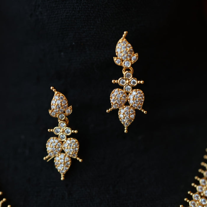 Heritage gold plated white stone mango short necklace set with earrings H86111