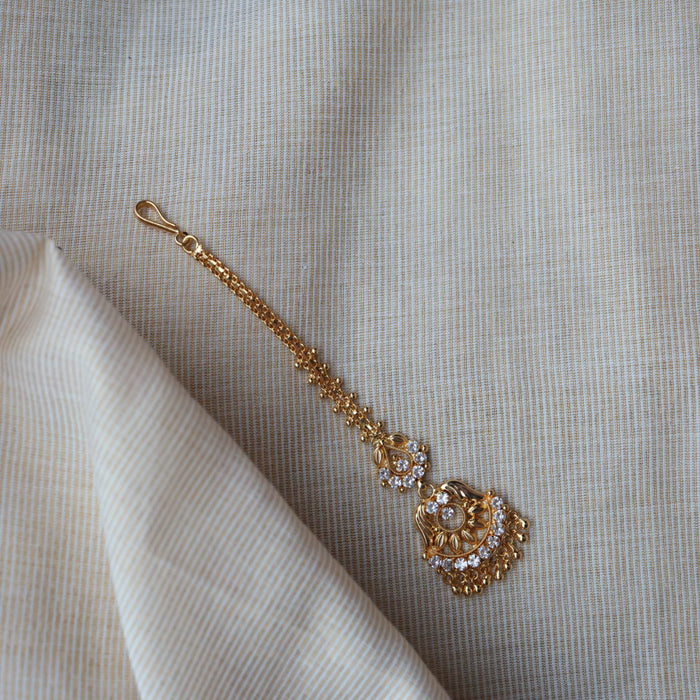 Heritage gold plated white stone tikka TH01010