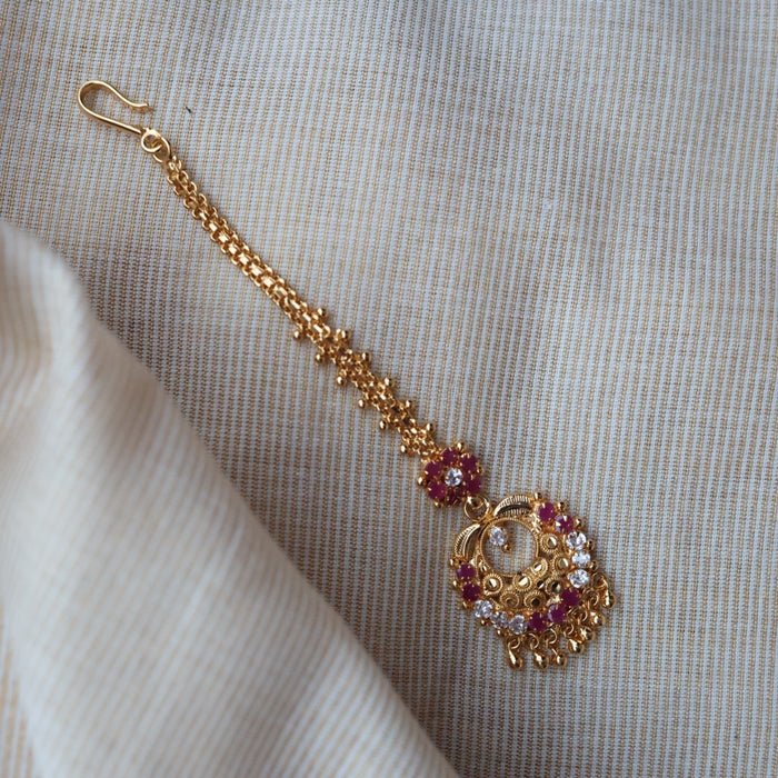 Heritage gold plated ruby white stone tikka TH1001
