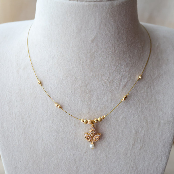 Heritage gold plated invisible short necklace IN9772
