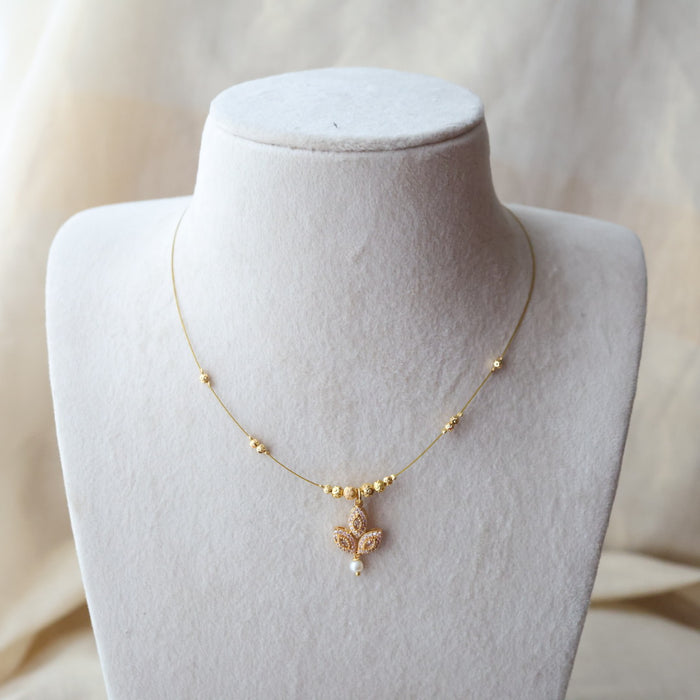 Heritage gold plated invisible short necklace IN9772