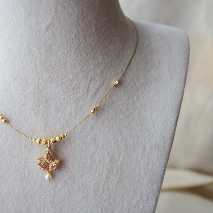 Heritage gold plated invisible short necklace IN9772