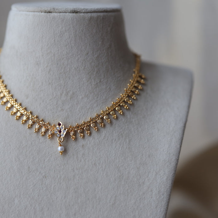 Heritage gold plated white stone short necklace H7431