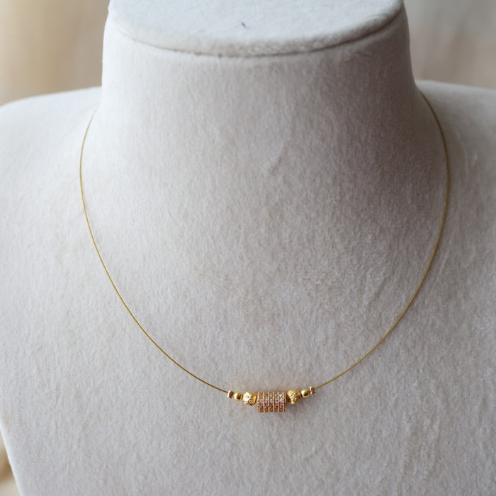 Heritage gold plated invisible short necklace IN9013