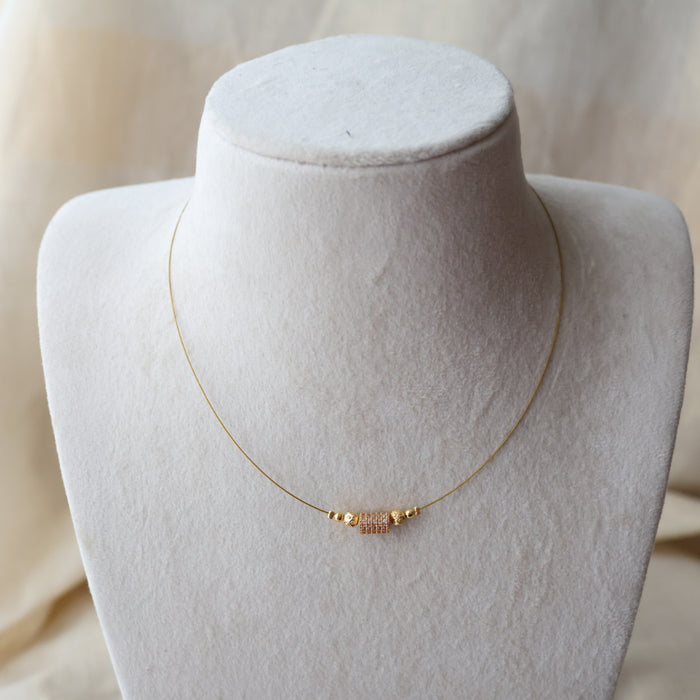 Heritage gold plated invisible short necklace IN9013