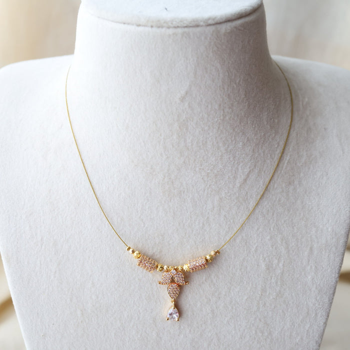Heritage gold plated invisible short necklace IN9054
