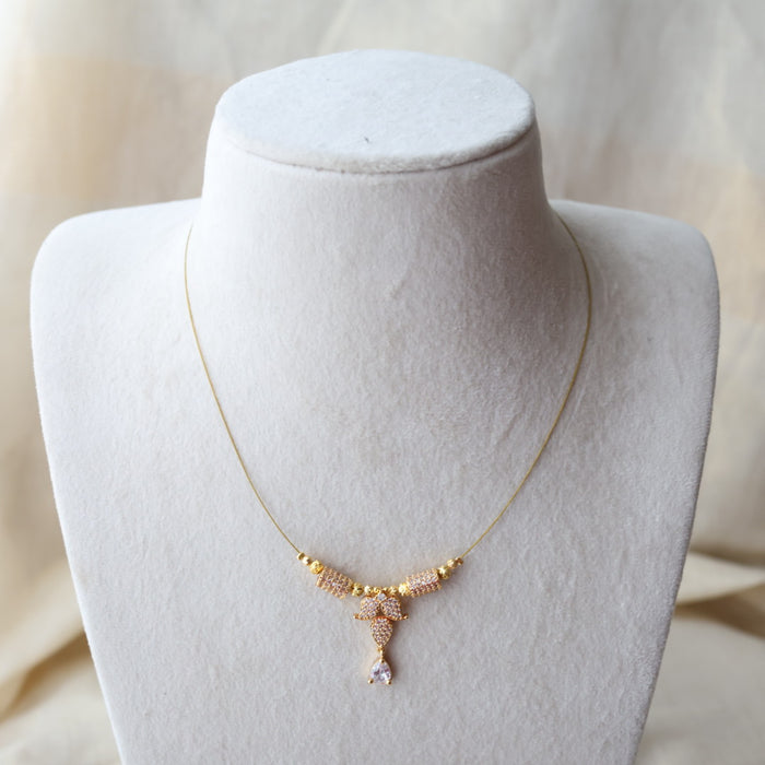 Heritage gold plated invisible short necklace IN9054