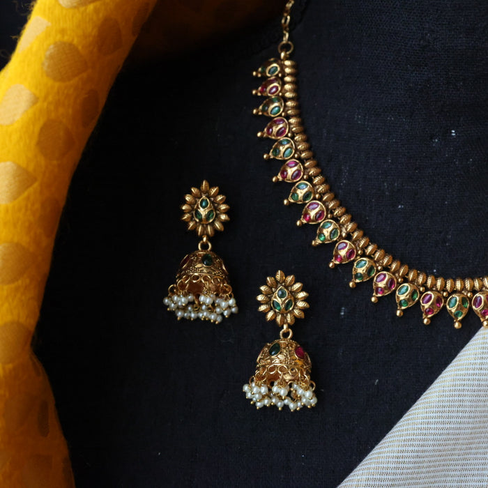 Antique gold short necklace and earrings TTS4678