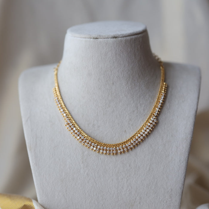 Heritage gold plated white short necklace H1263