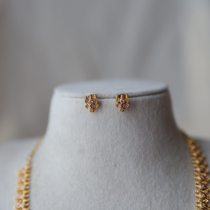 Heritage gold plated ruby white stone long necklace HL2322