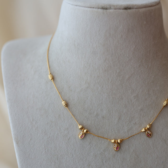 Heritage gold plated short necklace H8800