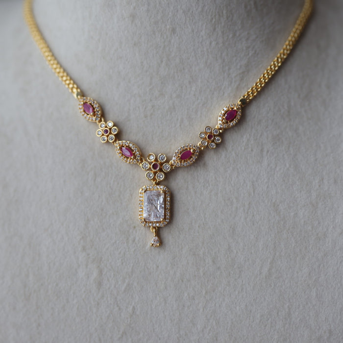 Heritage gold plated ruby white short necklace H1923