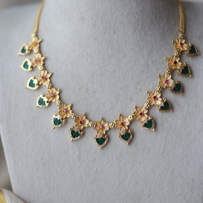 Heritage gold plated green stone mango short necklace H1933