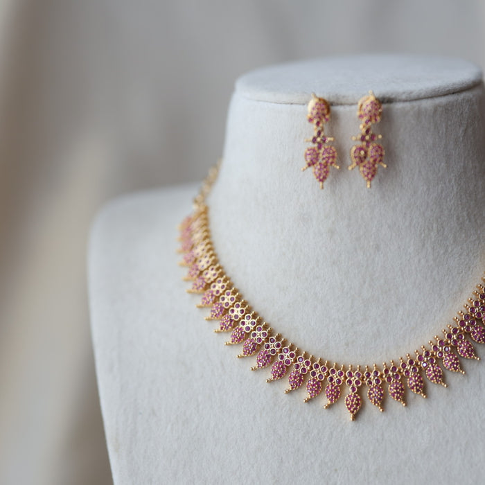 Heritage gold plated ruby stone mango short necklace H681