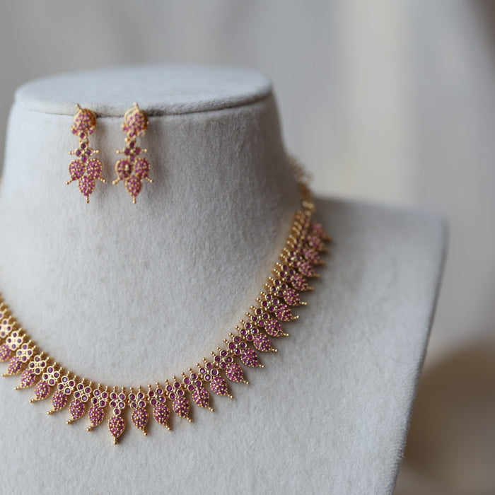 Heritage gold plated ruby stone mango short necklace H681