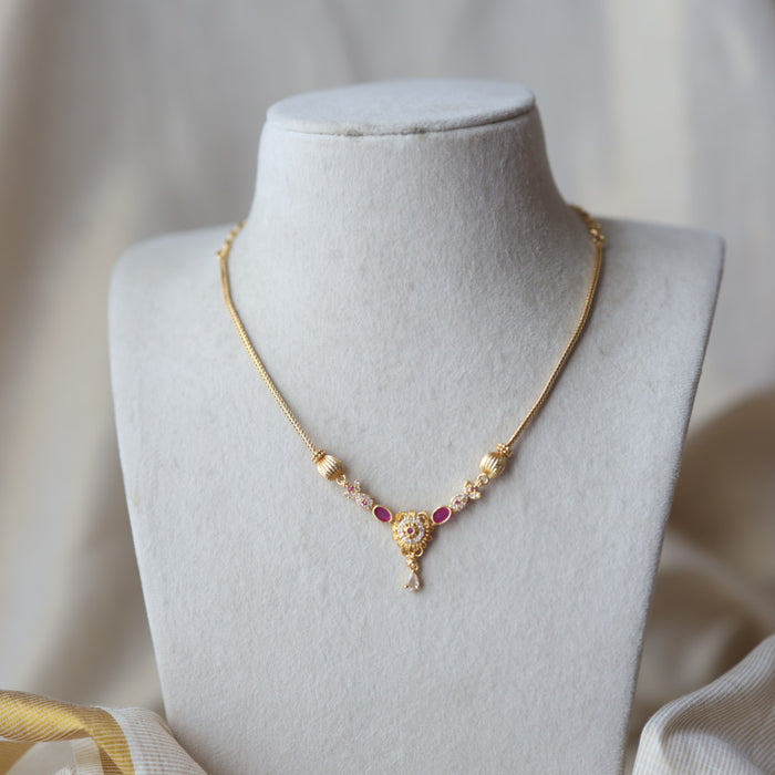 Heritage gold plated ruby white stone short necklace H9927