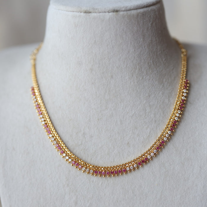 Heritage gold plated ruby white stone short necklace H822553