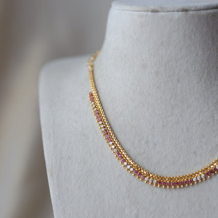 Heritage gold plated ruby white stone short necklace H822553
