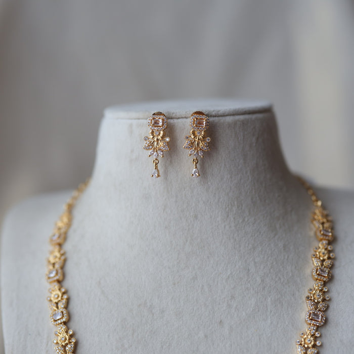 Heritage gold plated white stone long necklace with earrings HL1760
