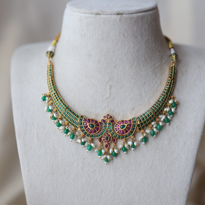 Antique green bead short necklace with earrings AG1176