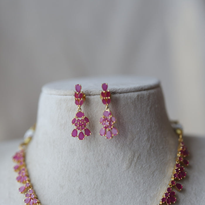 Heritage gold plated ruby short necklace with earrings RUB221