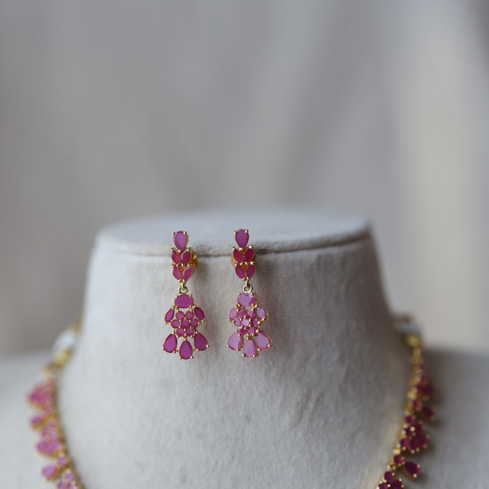 Heritage gold plated ruby short necklace with earrings RUB221