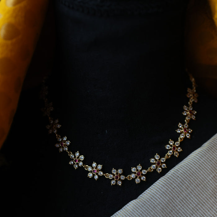 Heritage gold plated ruby white stone short necklace H1543