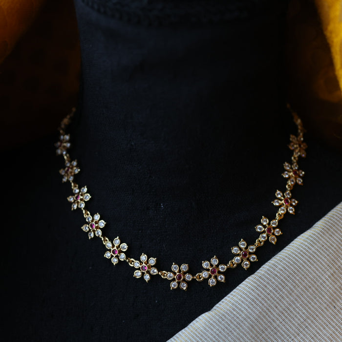 Heritage gold plated ruby white stone short necklace H1543