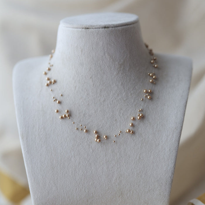 Invisible cream pearl layer short necklace IN1633