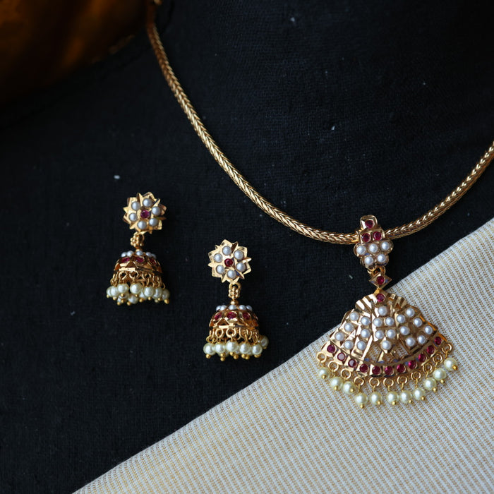 Heritage gold plated short necklace with earrings H688