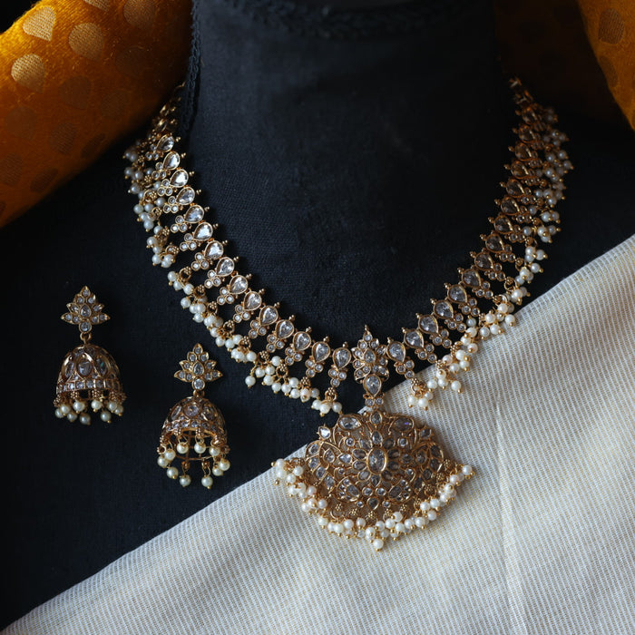 Antique white stone short necklace with earrings S1B1098