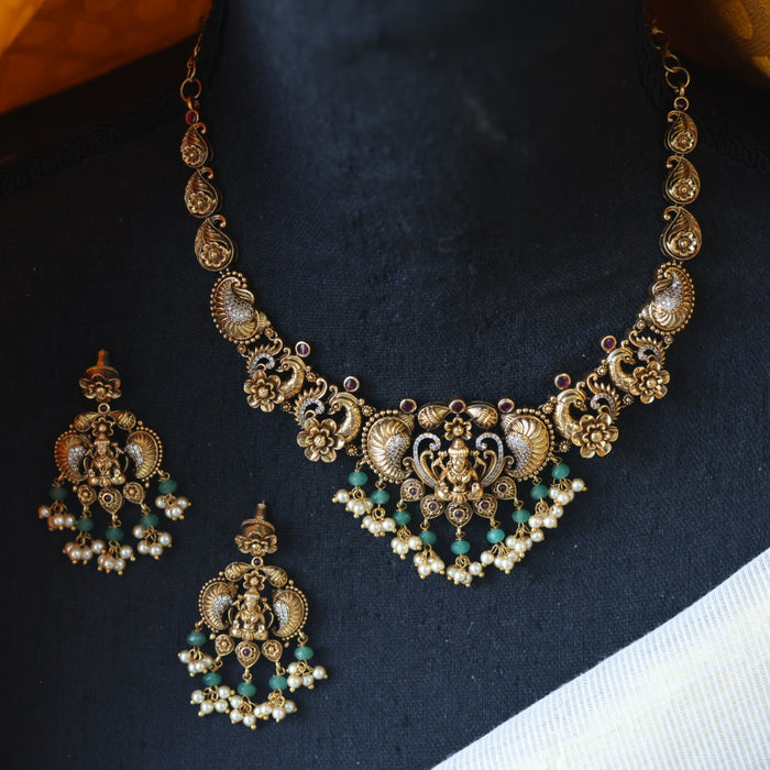 HAntique green bead short necklace with earrings AG0435