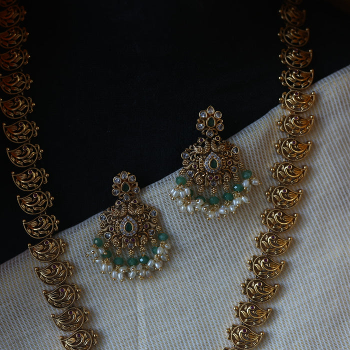 Antique green bead short necklace with earrings AG06887