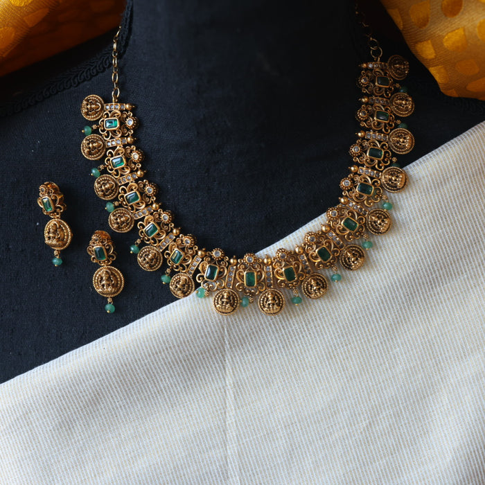 Antique green bead short necklace with earrings AG0012