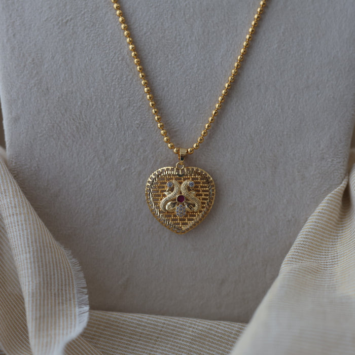 Heritage gold plated pendant long chain HC1623