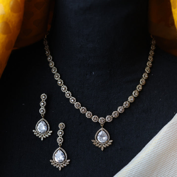 Victorian white stone short necklace with earrings V1057