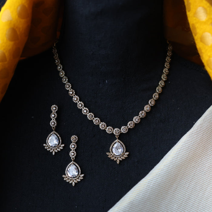 Victorian white stone short necklace with earrings V1057