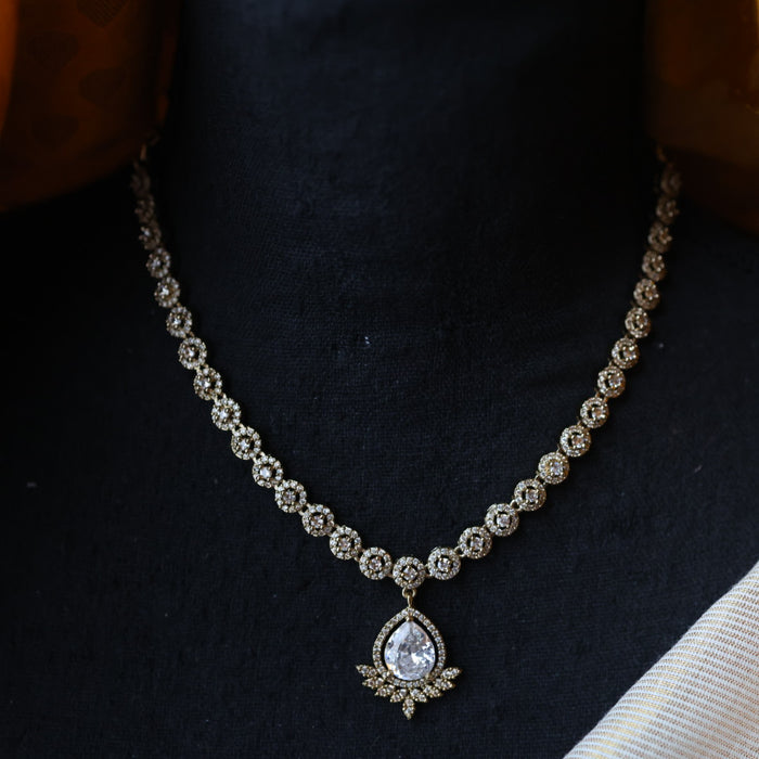 Victorian white stone short necklace with earrings V1057