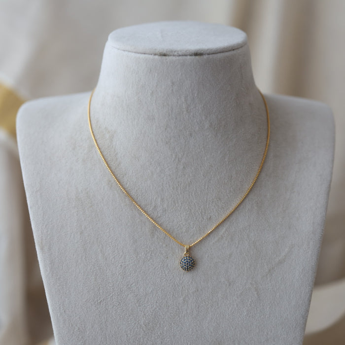 Heritage gold plated blue stone pendant chain HC01123