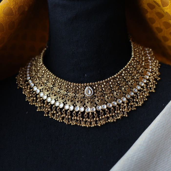 Antique gold choker necklace with earrings and tikka G3111