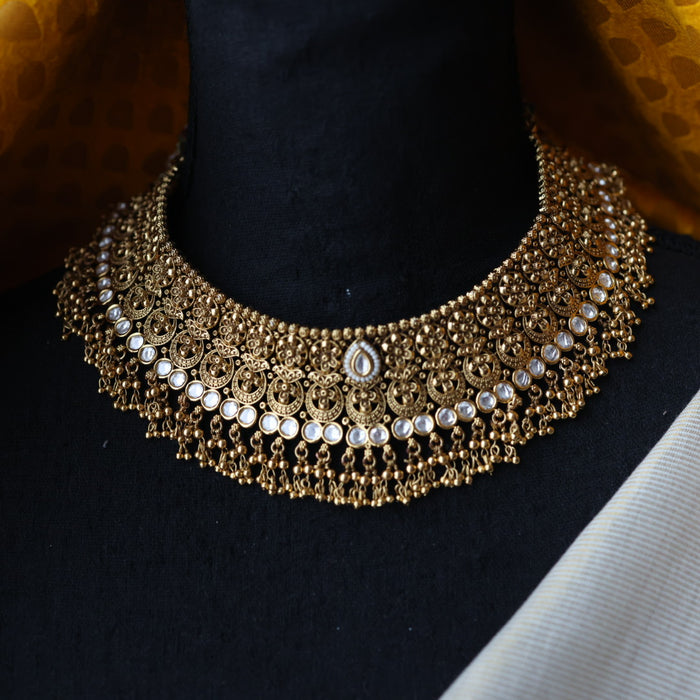 Antique gold choker necklace with earrings and tikka G3111