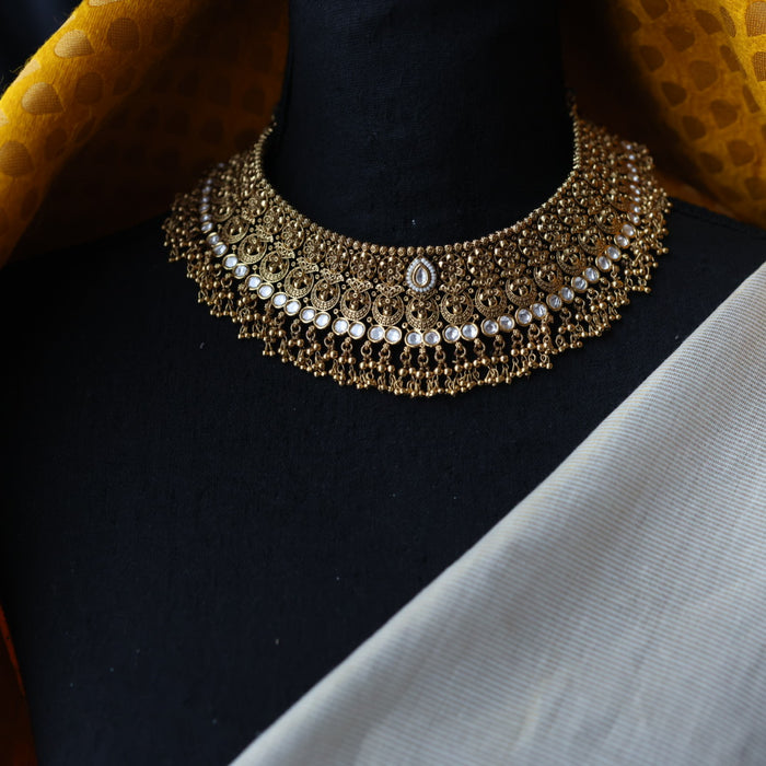 Antique gold choker necklace with earrings and tikka G3111