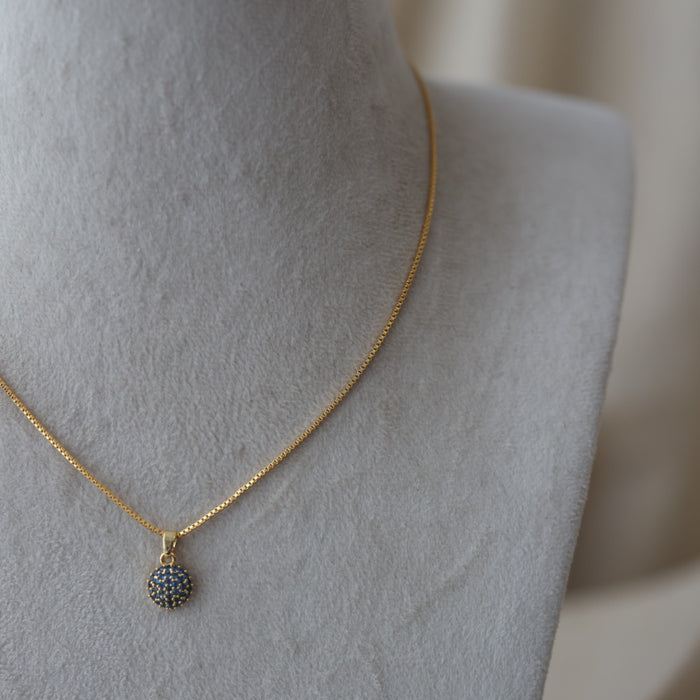 Heritage gold plated blue stone pendant chain HC01123