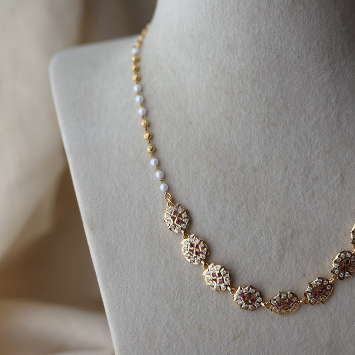 Heritage gold plated ruby white stone short necklace H78982