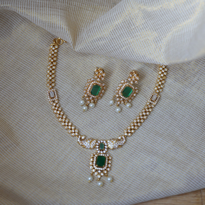 Heritage gold plated short necklace set with earrings H20192
