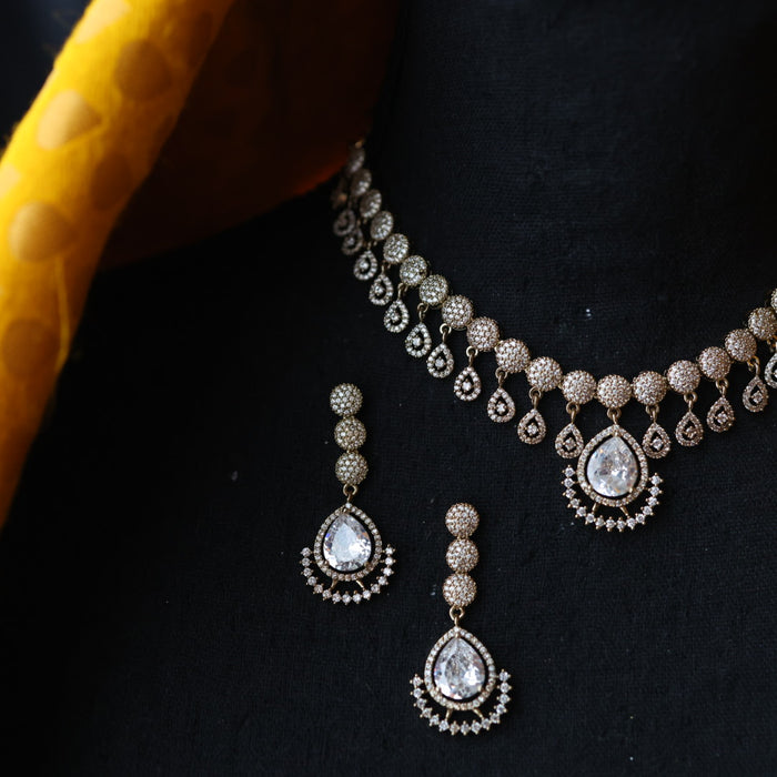 Victorian white stone short necklace with earrings V1056