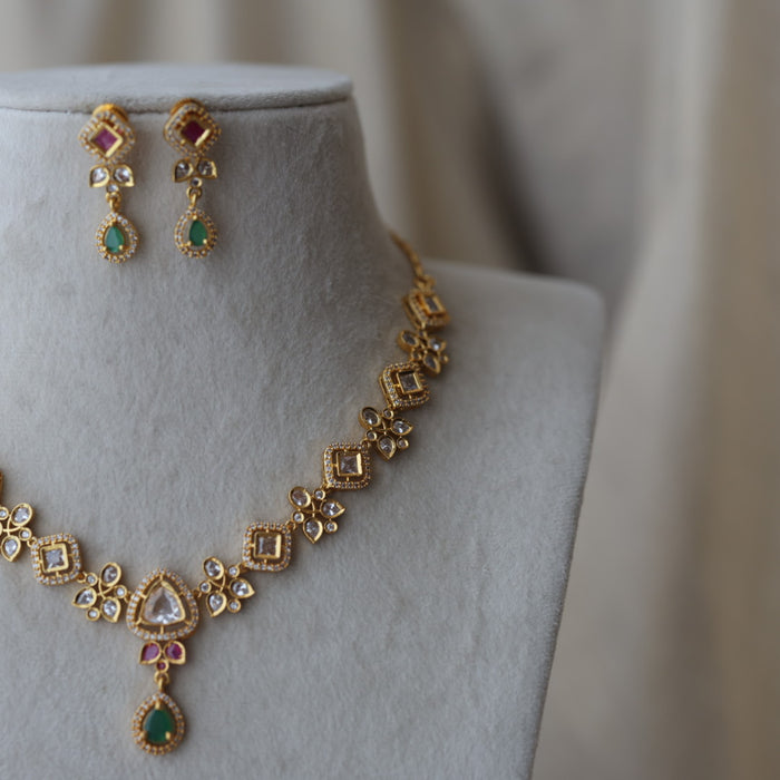 Heritage gold plated short necklace with earrings H7822