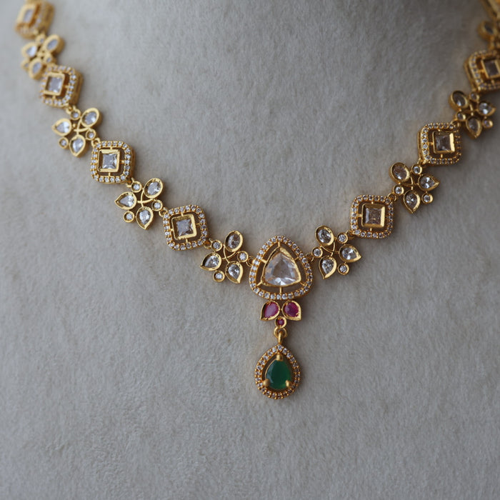 Heritage gold plated short necklace with earrings H7822