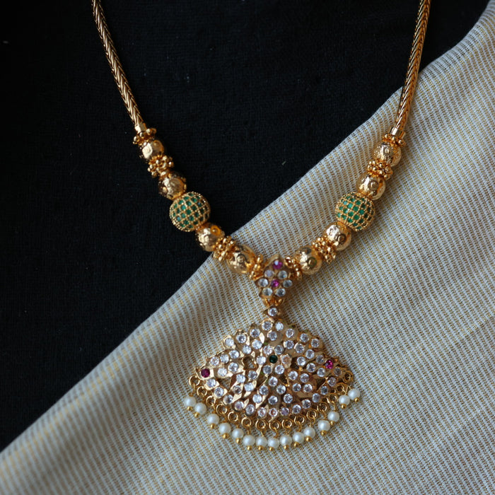 Heritage gold plated green stone H6923